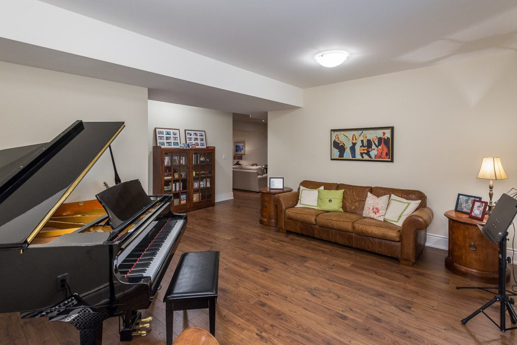 37 Elm Street Homes For Sale Markham Stephen Tar Team