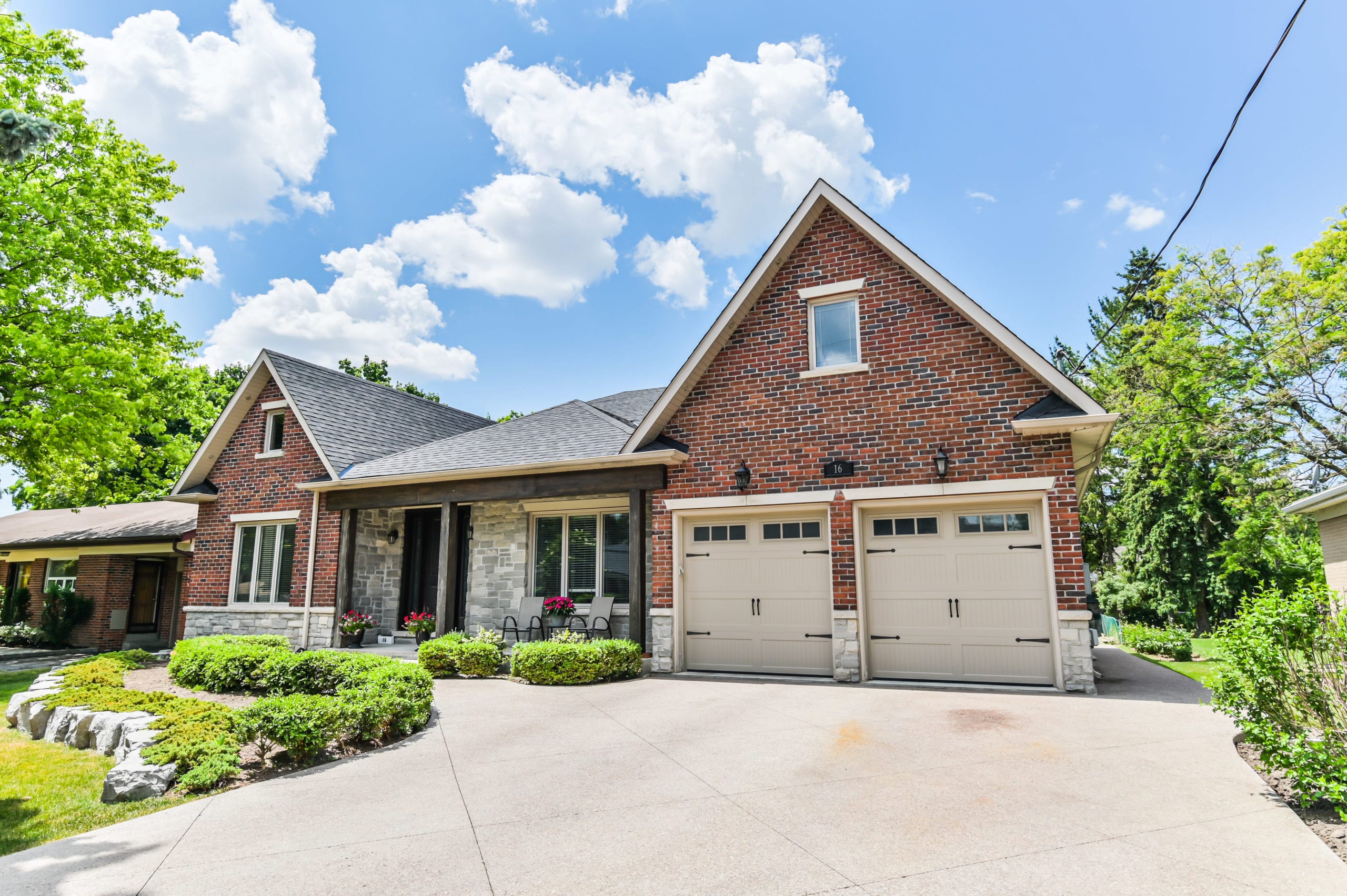 16 Windridge Drive, Markham Tar Team Real Estate