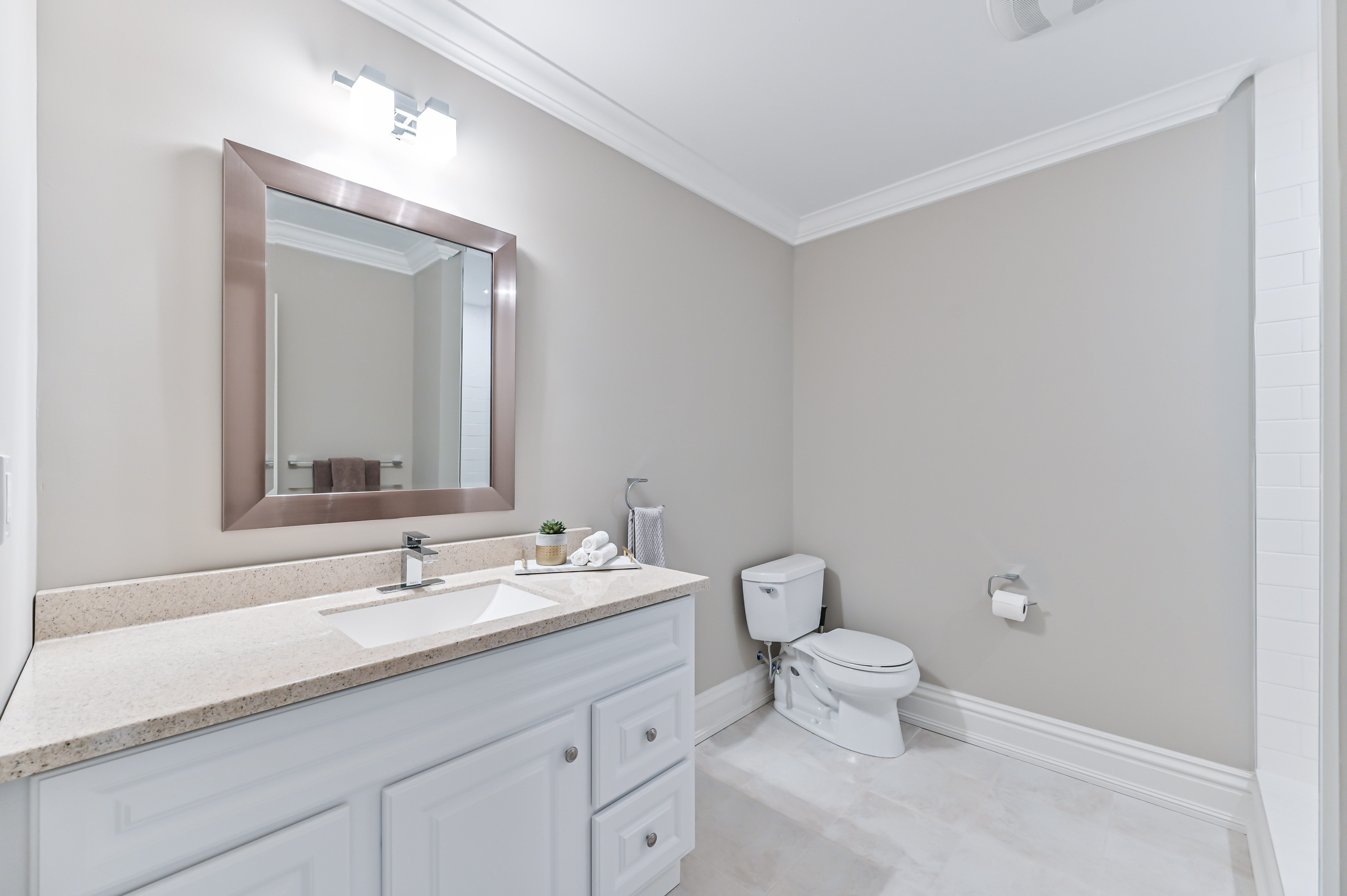 16 Windridge Drive, Markham Tar Team Real Estate