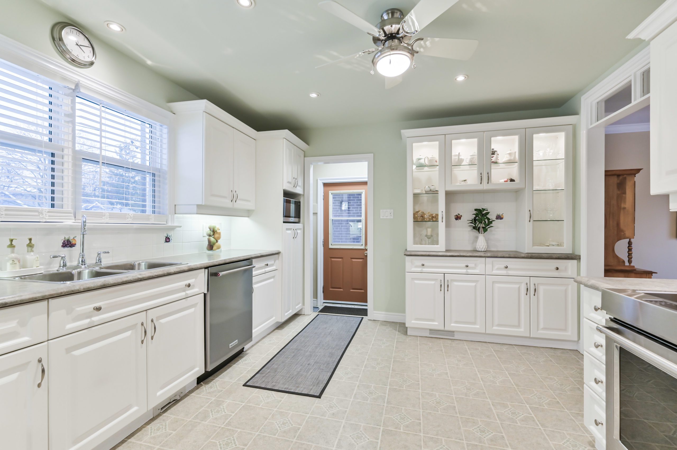 44 Peter Street, Markham Tar Team Real Estate