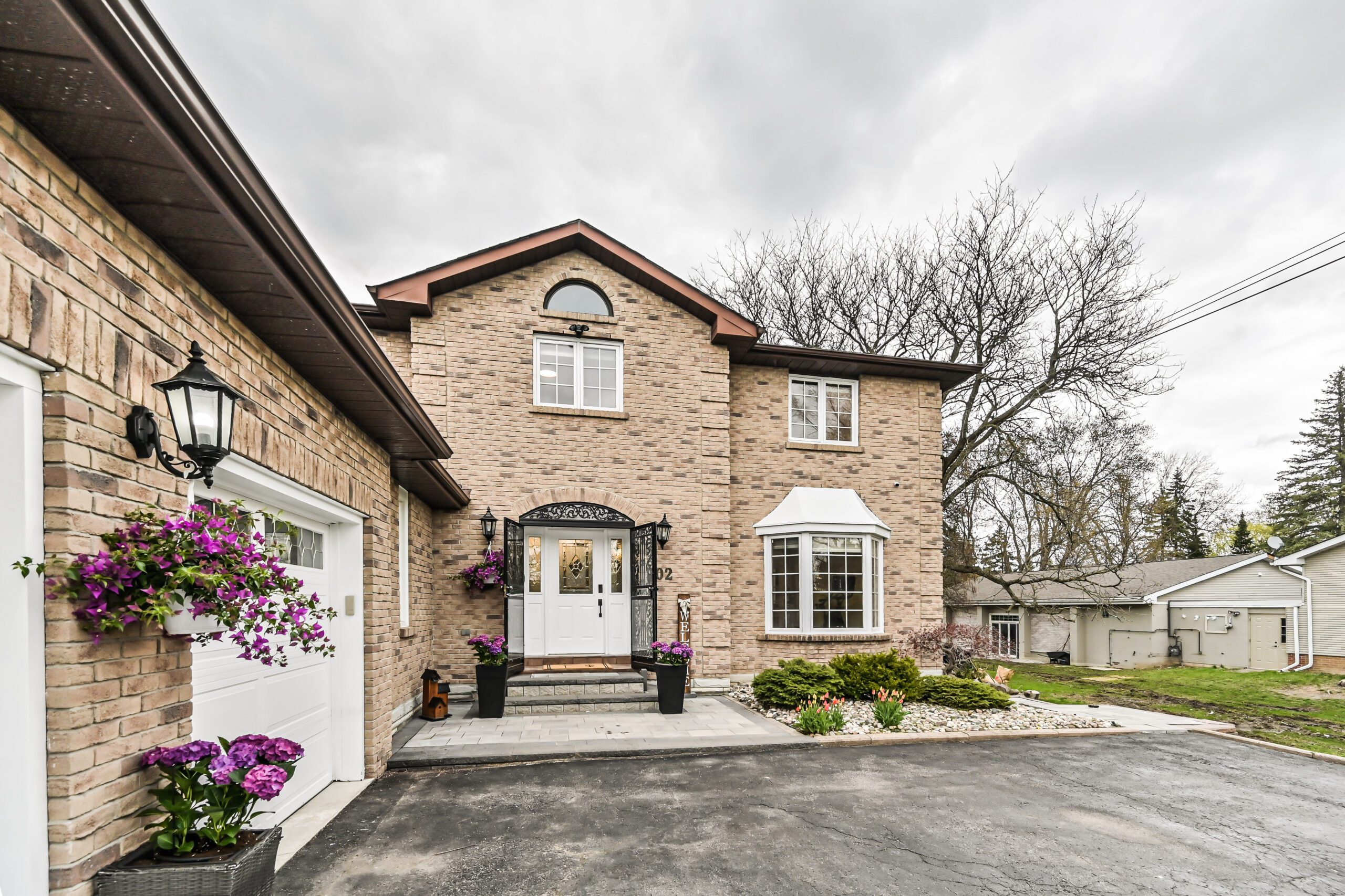 202 Church Street Markham - Tar Team Real Estate