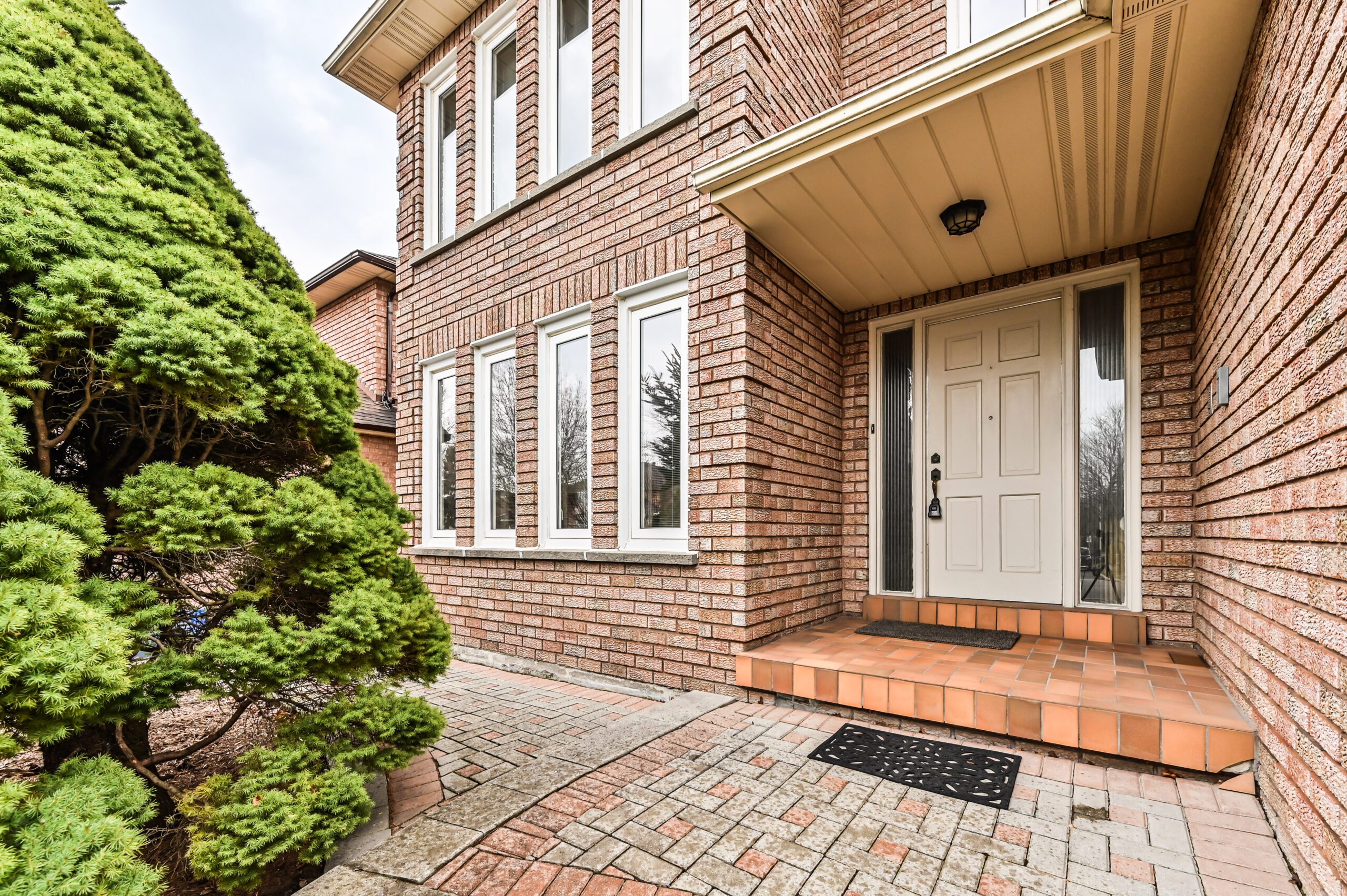 107 Summerdale Drive, Markham Tar Team Real Estate